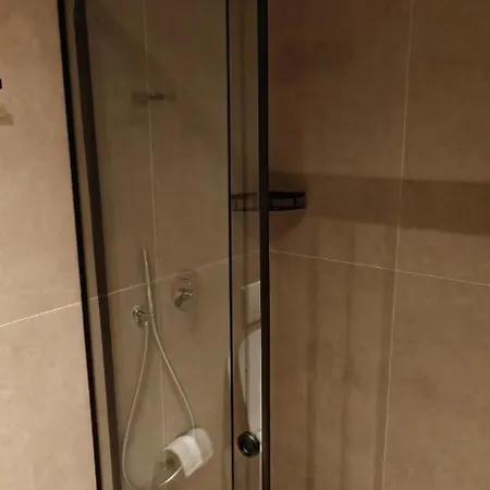 Micka Szálloda Kavaja